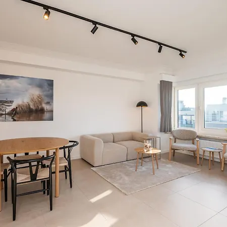 شقة Incredibly Renovated Flat On A Suberb Location *