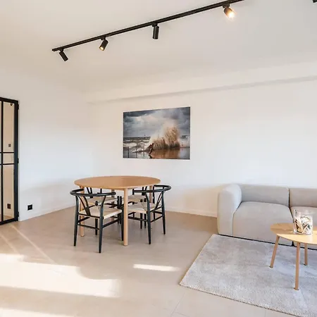 דירה Incredibly Renovated Flat On A Suberb Location