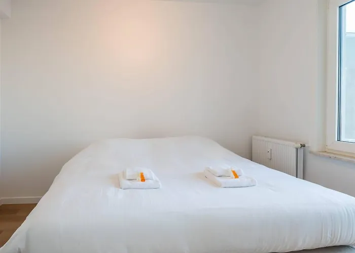 Incredibly Renovated Flat On A Suberb Location