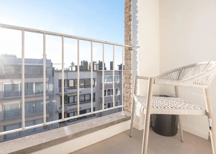 דירה Incredibly Renovated Flat On A Suberb Location *